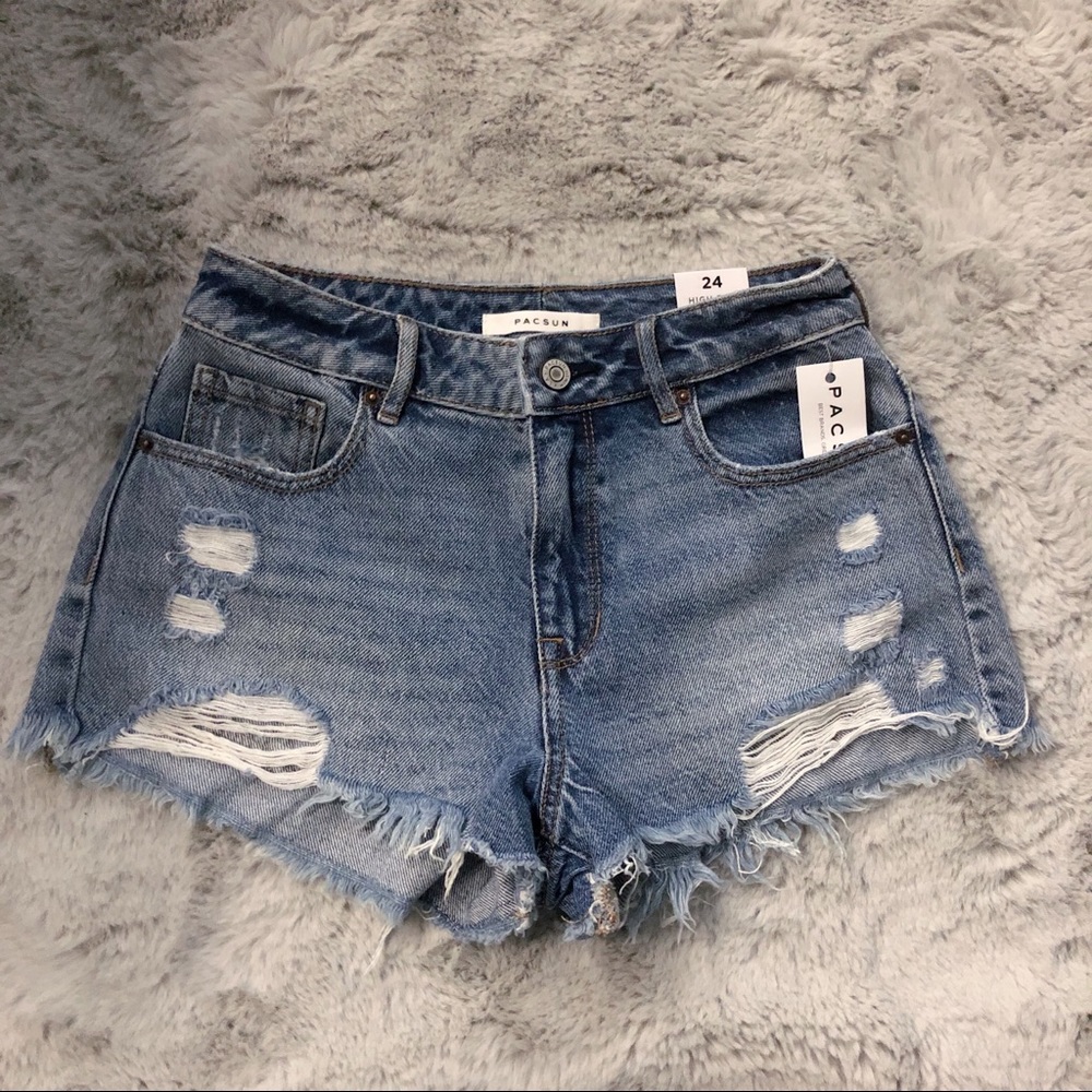 brand new distressed pacsun shorts